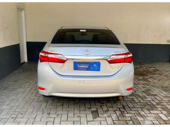 TOYOTA-COROLLA-2015