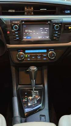 TOYOTA-COROLLA-2014