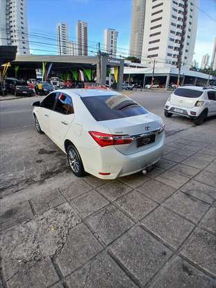 TOYOTA-COROLLA-2015