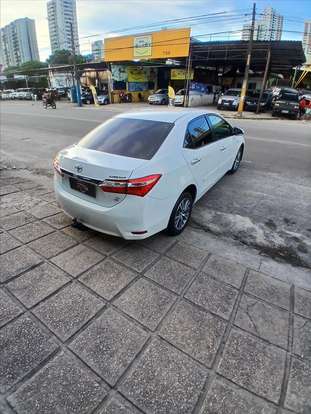 TOYOTA-COROLLA-2015