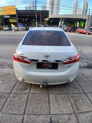 TOYOTA-COROLLA-2015