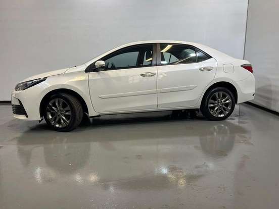 TOYOTA-COROLLA-2018