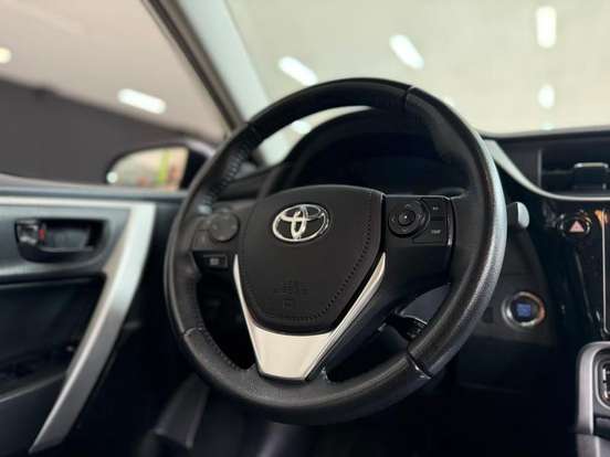 TOYOTA-COROLLA-2018