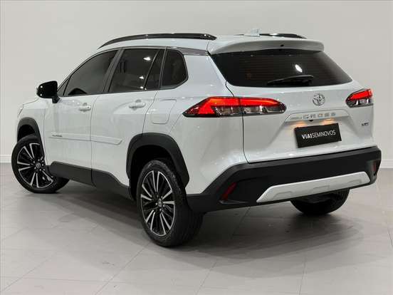TOYOTA-COROLLA CROSS-2024