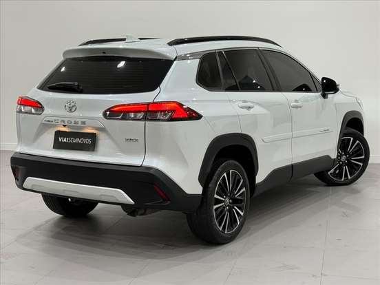 TOYOTA-COROLLA CROSS-2024