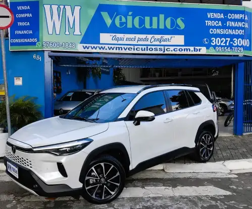 TOYOTA-COROLLA CROSS-2024