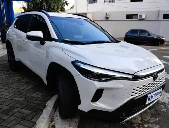 TOYOTA-COROLLA CROSS-2024
