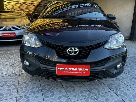 TOYOTA-ETIOS-2018