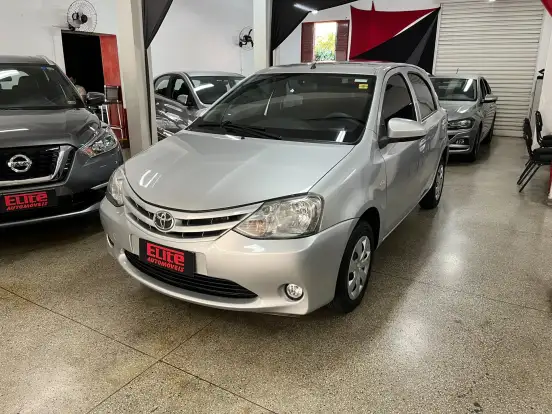 TOYOTA-ETIOS-2014