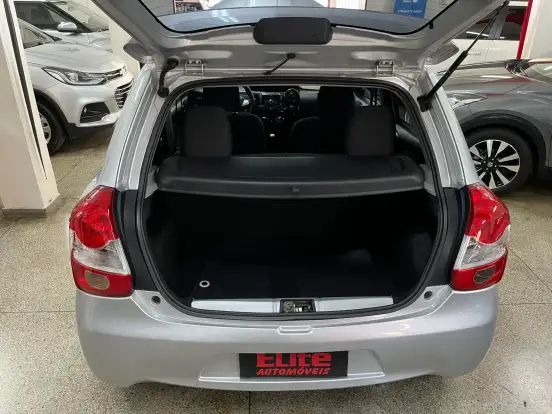 TOYOTA-ETIOS-2014