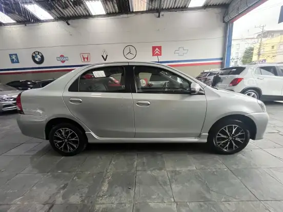 TOYOTA-ETIOS-1.5 PLATINUM SEDAN 16V FLEX 4P AUTOMÁTICO TOYOTA-ETIOS-2018