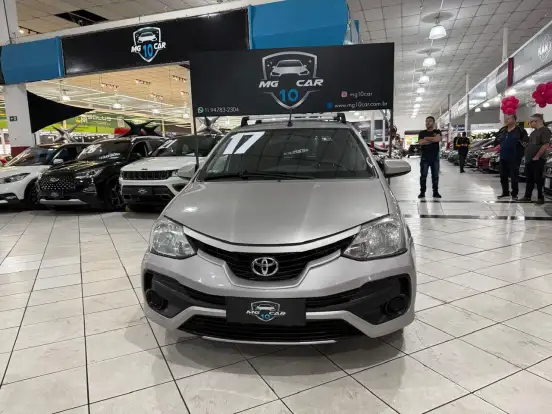 TOYOTA-ETIOS-2016