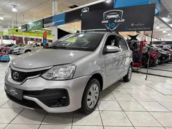 TOYOTA-ETIOS-2016