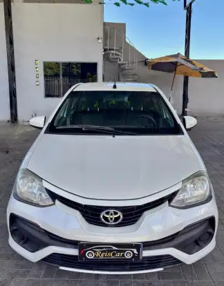 TOYOTA-ETIOS-2017