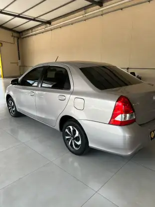 TOYOTA-ETIOS-2017