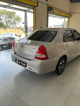 TOYOTA-ETIOS-1.5 XS 16V FLEX 4P AUTOMÁTICO TOYOTA-ETIOS-2017