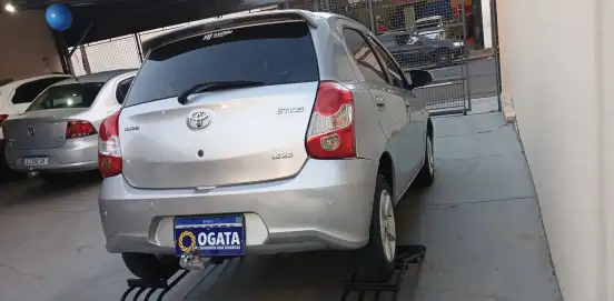 TOYOTA-ETIOS-2017