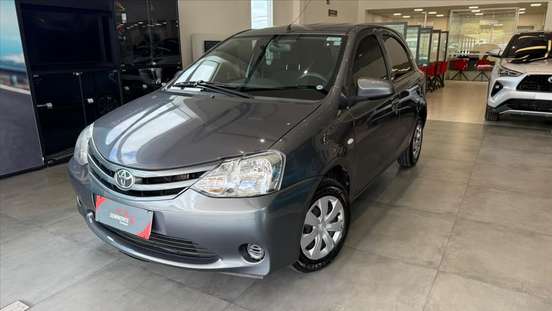 TOYOTA-ETIOS-2015