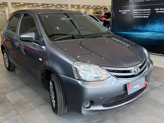 TOYOTA-ETIOS-1.3 X 16V FLEX 4P MANUAL TOYOTA-ETIOS-2015