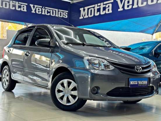 TOYOTA-ETIOS-2013