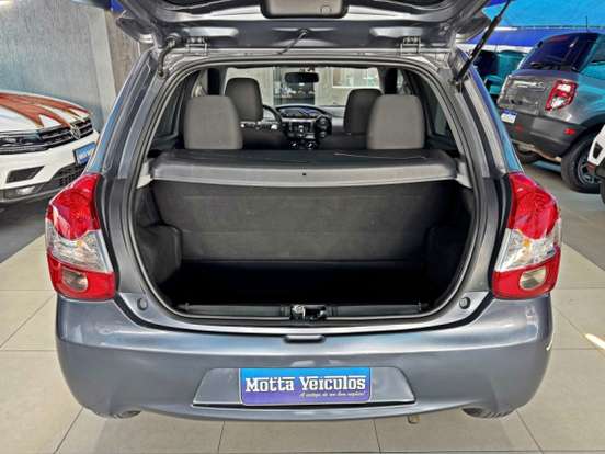 TOYOTA-ETIOS-1.3 X 16V FLEX 4P MANUAL TOYOTA-ETIOS-2013