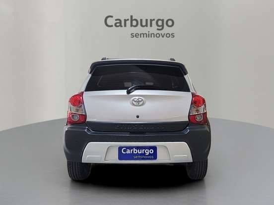 TOYOTA-ETIOS-2017