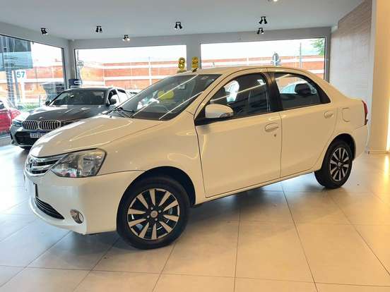 TOYOTA-ETIOS-1.5 PLATINUM 16V FLEX 4P MANUAL TOYOTA-ETIOS-2015