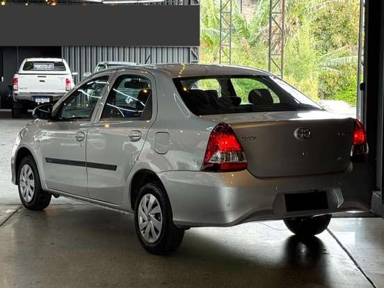 TOYOTA-ETIOS-1.5 X PLUS SEDAN 16V FLEX 4P MANUAL TOYOTA-ETIOS-2020