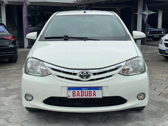 TOYOTA-ETIOS-1.5 XLS SEDAN 16V FLEX 4P MANUAL TOYOTA-ETIOS-2013