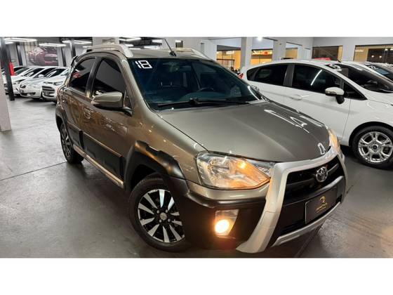 TOYOTA ETIOS CROSS 1.5 16V FLEX 4P AUTOMÁTICO