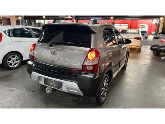 TOYOTA-ETIOS CROSS-1.5 16V FLEX 4P AUTOMÁTICO TOYOTA-ETIOS CROSS-2017
