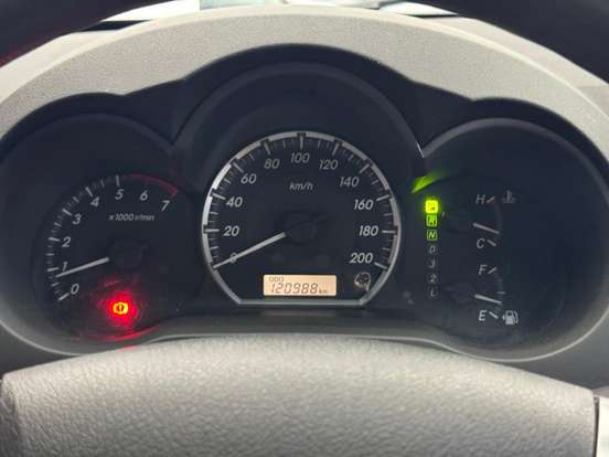 TOYOTA-HILUX-2.7 SR 4X2 CD 16V FLEX 4P AUTOMÁTICO TOYOTA-HILUX-2014