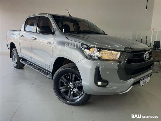 TOYOTA-HILUX-2020