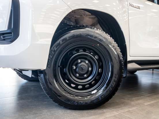 TOYOTA-HILUX-2.8 D-4D TURBO DIESEL CD POWER PACK 4X4 AUTOMÁTICO TOYOTA-HILUX-2025
