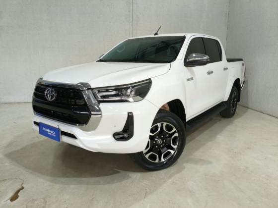 TOYOTA HILUX 2.8 D-4D TURBO DIESEL CD SRV 4X4 AUTOMÁTICO