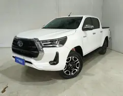 TOYOTA HILUX 2.8 D-4D TURBO DIESEL CD SRV 4X4 AUTOMÁTICO TOYOTA HILUX 2.8 D-4D TURBO DIESEL CD SRV 4X4 AUTOMÁTICO