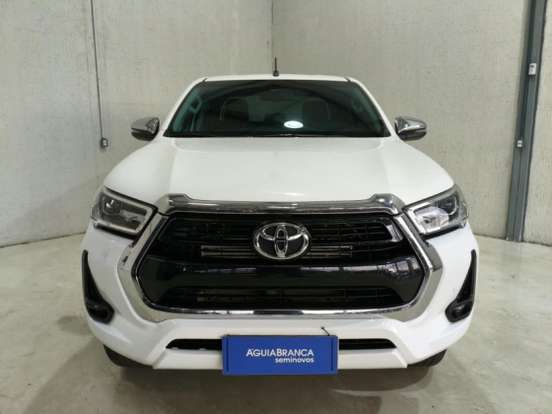 TOYOTA-HILUX-2.8 D-4D TURBO DIESEL CD SRV 4X4 AUTOMÁTICO TOYOTA-HILUX-2025