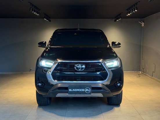 TOYOTA-HILUX-2.8 D-4D TURBO DIESEL CD SRX 4X4 AUTOMÁTICO TOYOTA-HILUX-2021