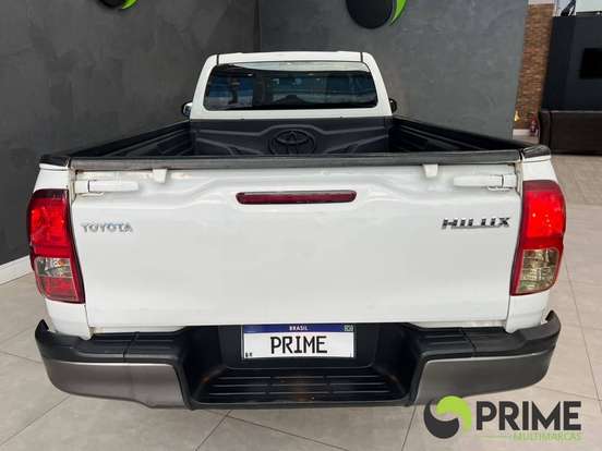 TOYOTA-HILUX-2020