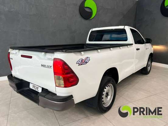 TOYOTA-HILUX-2020