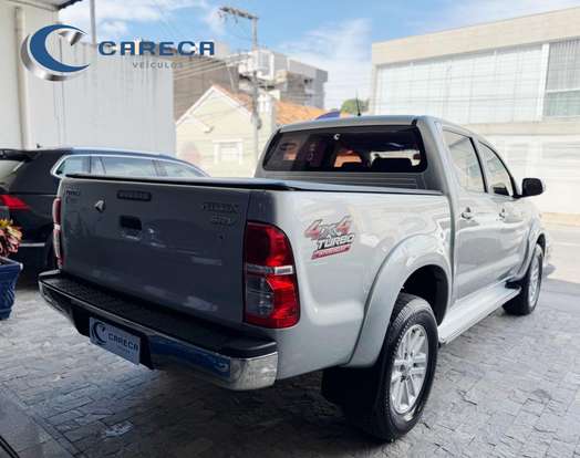 TOYOTA-HILUX-3.0 SRV 4X4 CD 16V TURBO INTERCOOLER DIESEL 4P AUTOMÁTICO TOYOTA-HILUX-2015