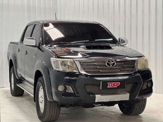 TOYOTA-HILUX-2012