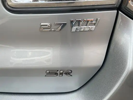 TOYOTA-HILUX SW4-2.7 SR 7 LUGARES 4X2 16V FLEX 4P AUTOMÁTICO TOYOTA-HILUX SW4-2015