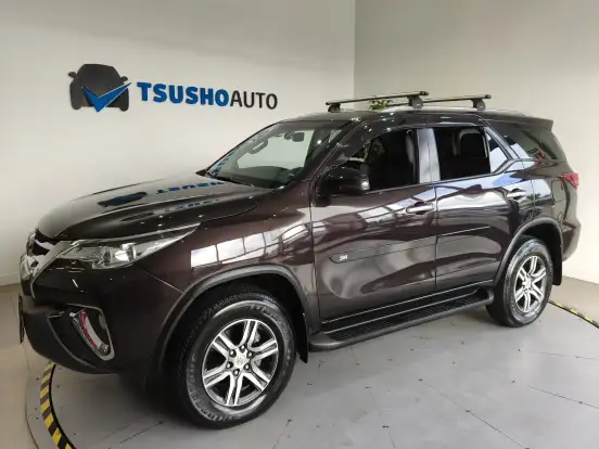TOYOTA-HILUX SW4-2.7 SRV 7 LUGARES 4X2 16V FLEX 4P AUTOMÁTICO TOYOTA-HILUX SW4-2018