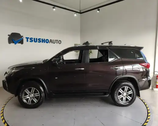 TOYOTA-HILUX SW4-2018