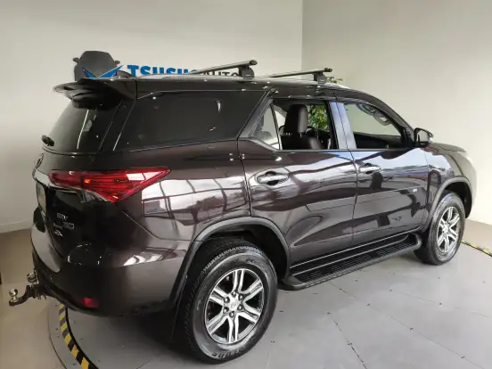 TOYOTA-HILUX SW4-2.7 SRV 7 LUGARES 4X2 16V FLEX 4P AUTOMÁTICO TOYOTA-HILUX SW4-2018