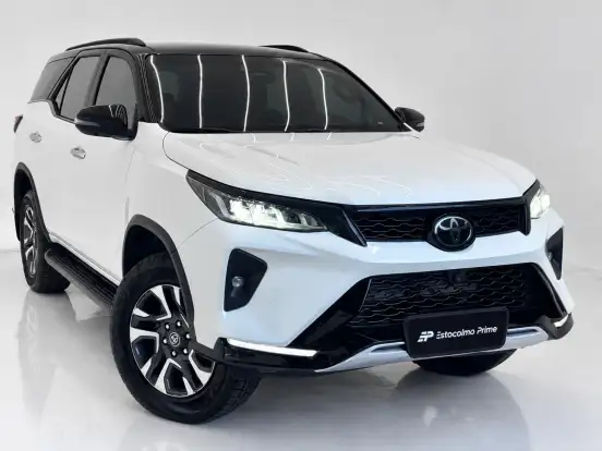 TOYOTA-HILUX SW4-2022