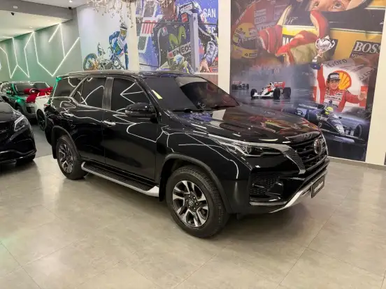 TOYOTA-HILUX SW4-2.8 D-4D TURBO DIESEL SRX 7L 4X4 AUTOMÁTICO TOYOTA-HILUX SW4-2021