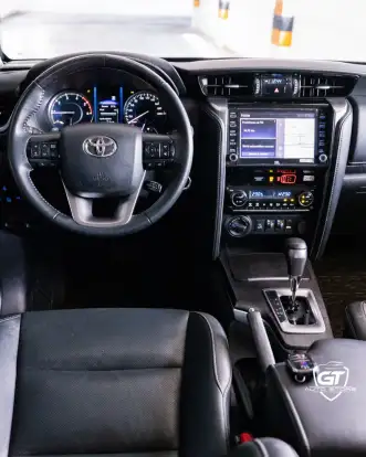 TOYOTA-HILUX SW4-2022