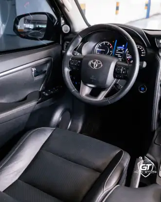 TOYOTA-HILUX SW4-2022